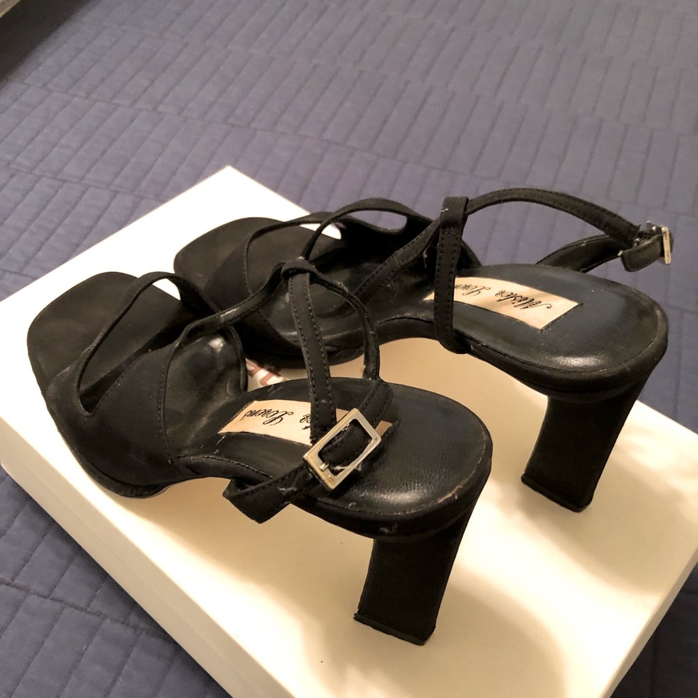 Mister Lorens black strap heels 7m